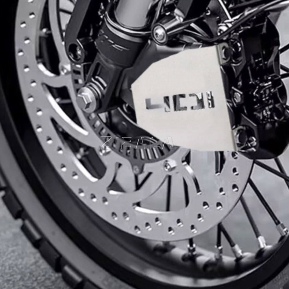 

Rear Brake Fluid Reservoir Guard Cover Protector FOR Husqvarna Svartpilen VITPILEN 401 2017 2018 2019 - 2022 2023 Oil Cup Guard