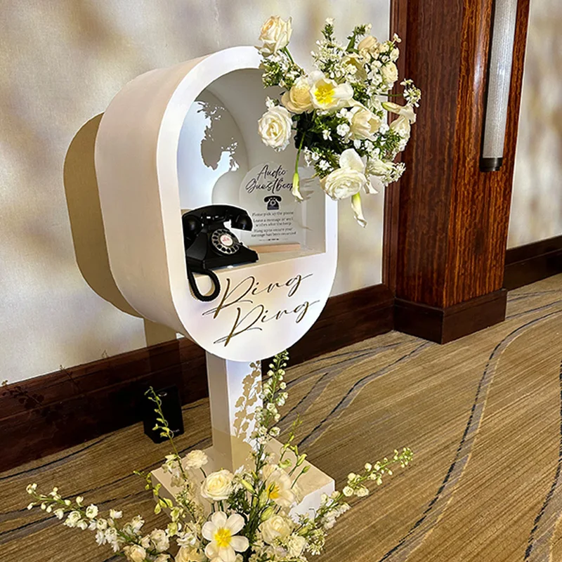 New Design Audio Guestbook Stand London Phone Booth Wedding Decoration Audio Guest Book Telephone Booth With Artificial Flowers