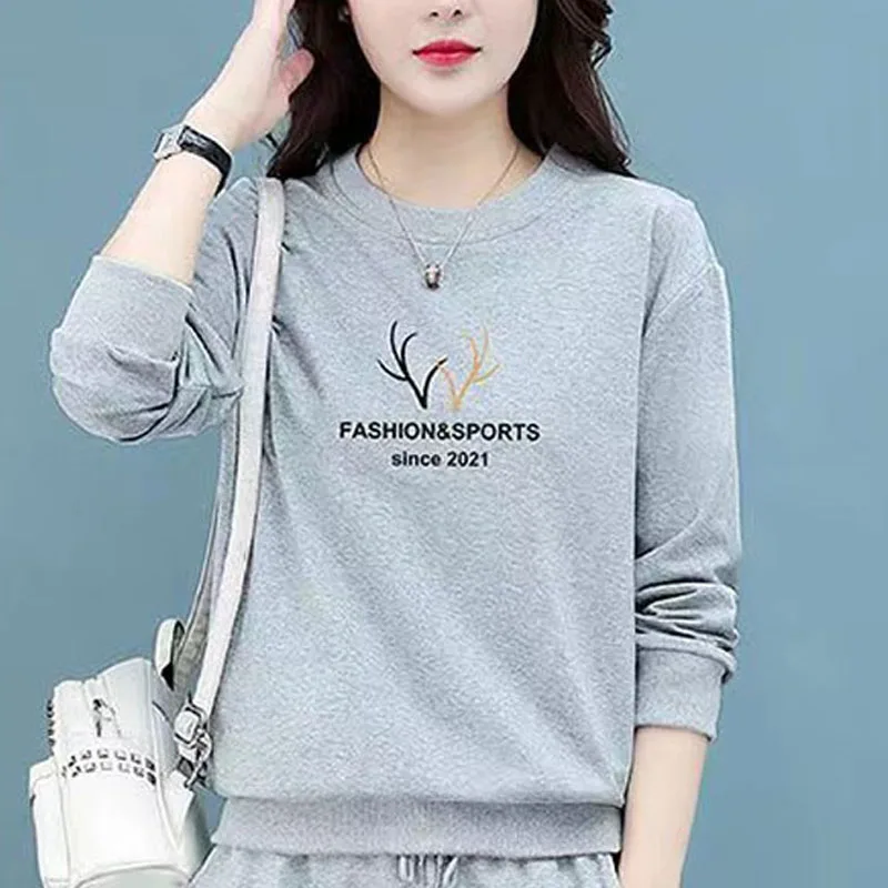 New Spring and Autumn Fashion Trend Round Neck Loose Versatile Solid Color Casual Long Sleeve Large Women\'s Temperament Sweater