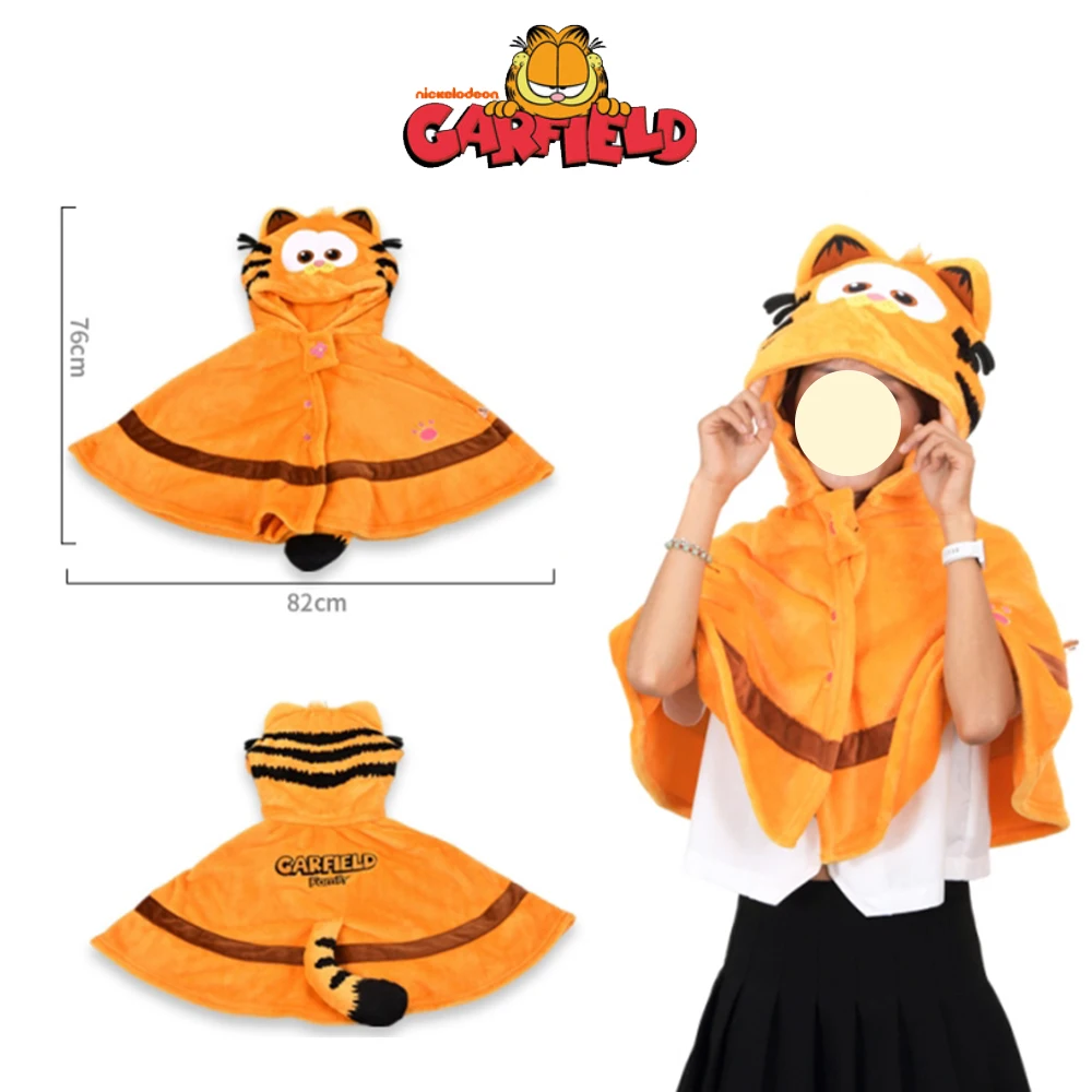 GARFIELD Original Plush กระเป๋าเป้สะพายหลังน่ารัก Garfield กระเป๋าสะพายเสื้อคลุมฮาโลวีน Mantle ตุ๊กตาการ์ตูนของขวัญวันเกิดเดียวกัน