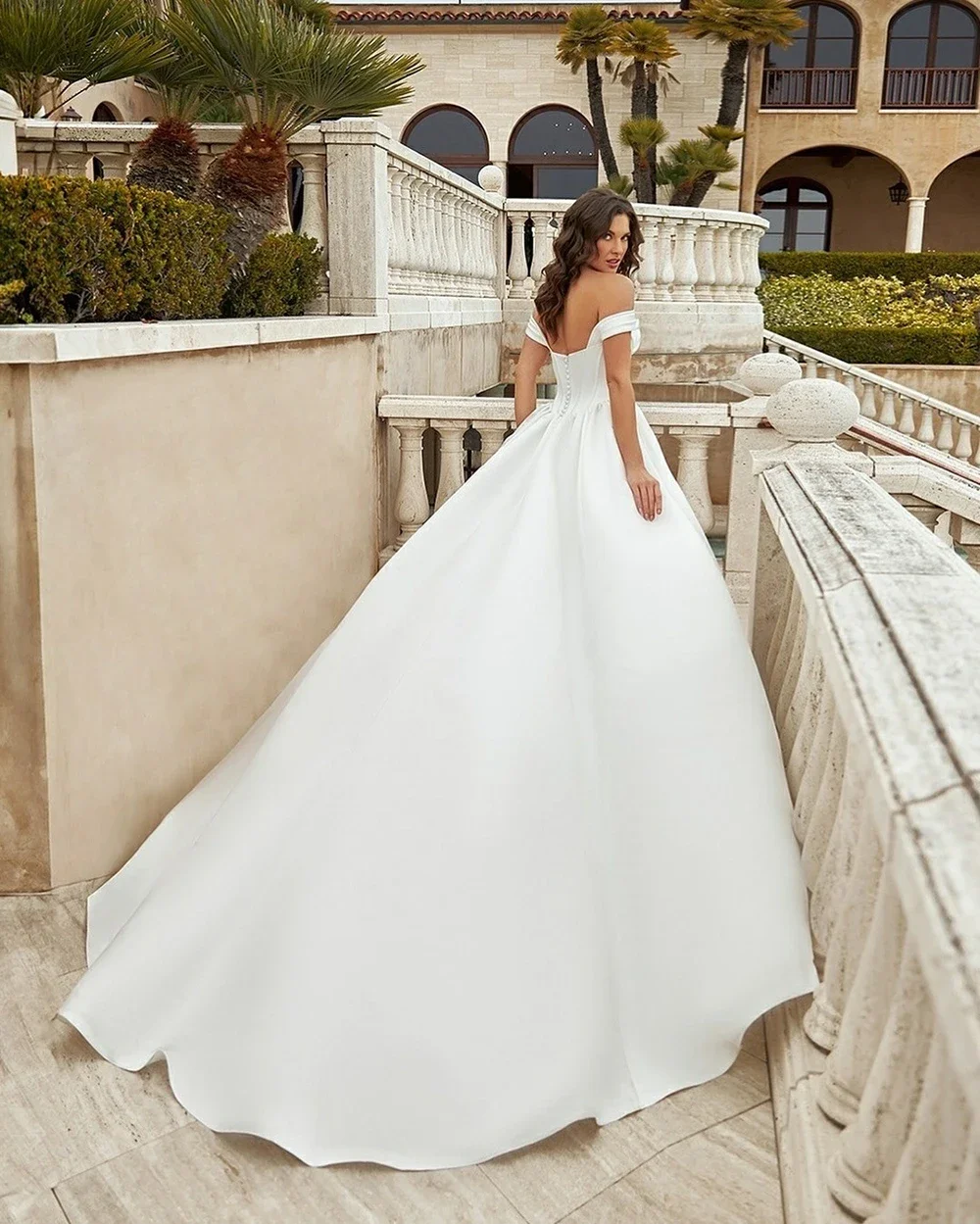 Aangepaste elegante off-shoulder satijnen trouwjurk bruidsjurk met korset prinses baljurk lange trein voor dames