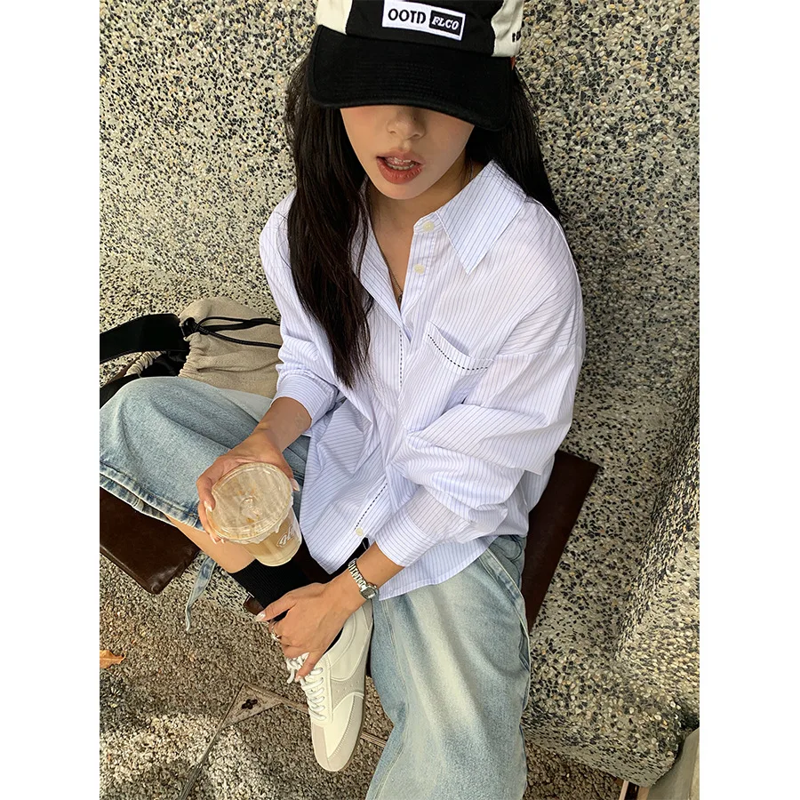 

Blue and White Vertical Stripe Pockets Loose Long Sleeve Shirt Women's 2025 Simple Atmosphere Fashion Top
