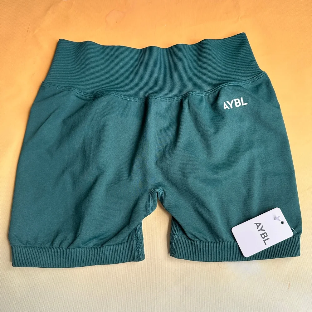 Marken-Nahtlose Yoga-Shorts — Po-formende Fitness-Shorts, Dehnbare Kompressions-Shorts für Damen, Feuchtigkeitsableitend – Detail 24