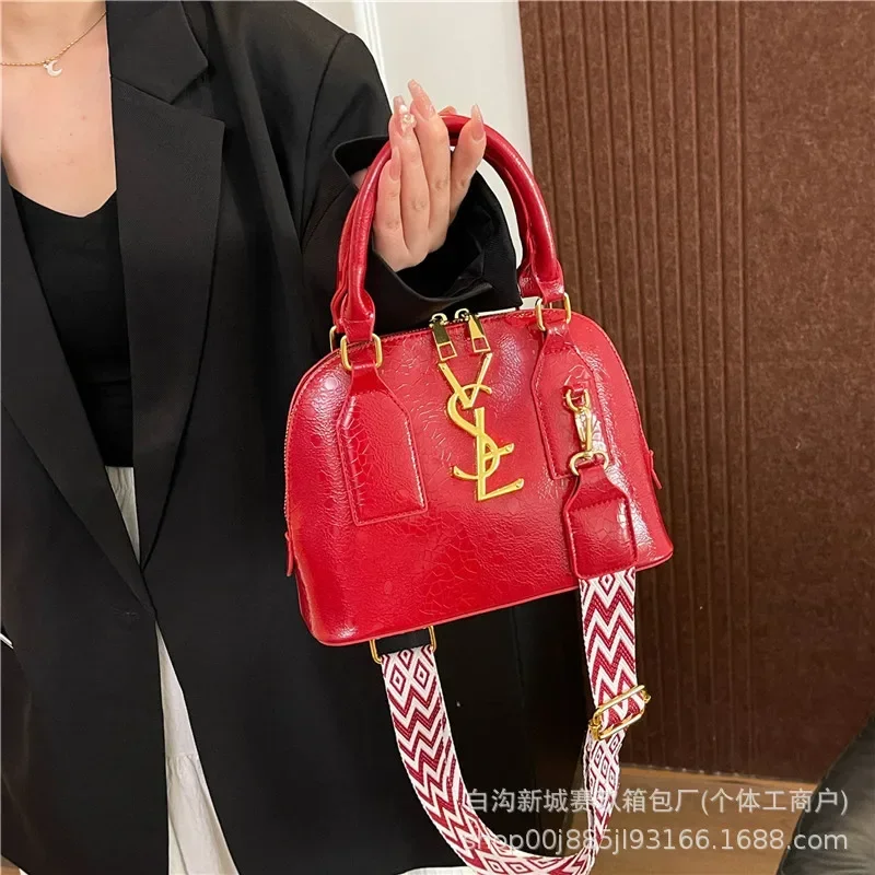 

High-end Xiaoxiangfeng Handbag for Women 2025 New Versatile Letters One-shoulder Shell Bag Cross-border French Crossbody Bag