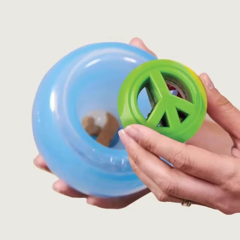 

Dog leaked food ball Fengrong toys pet supplies