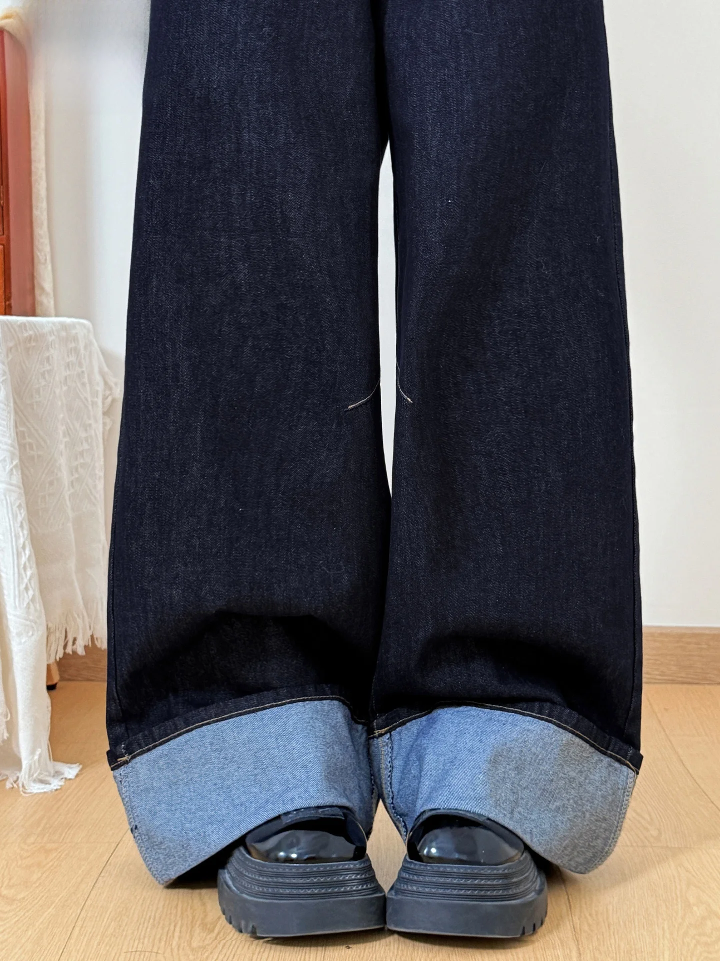 

Женские джинсы с высокой талией и широкими штанинами, свободного кроя, стройнящие, струящиеся, в пол, прямые брюки, повседневные, из смесового хлопка и полиэстера