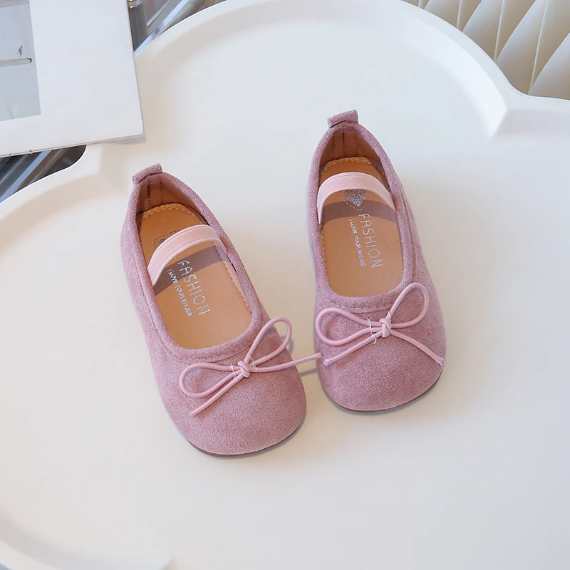 Prinzessinnenschuhe für kleine Mädchen, Bonbonfarben, Schleife, elastisches Band, flacher Kinderschuh aus Wildleder, süßer Slip-On, bequemer Herbst-Kinderschuh, Größe 21–30 – Detail 12