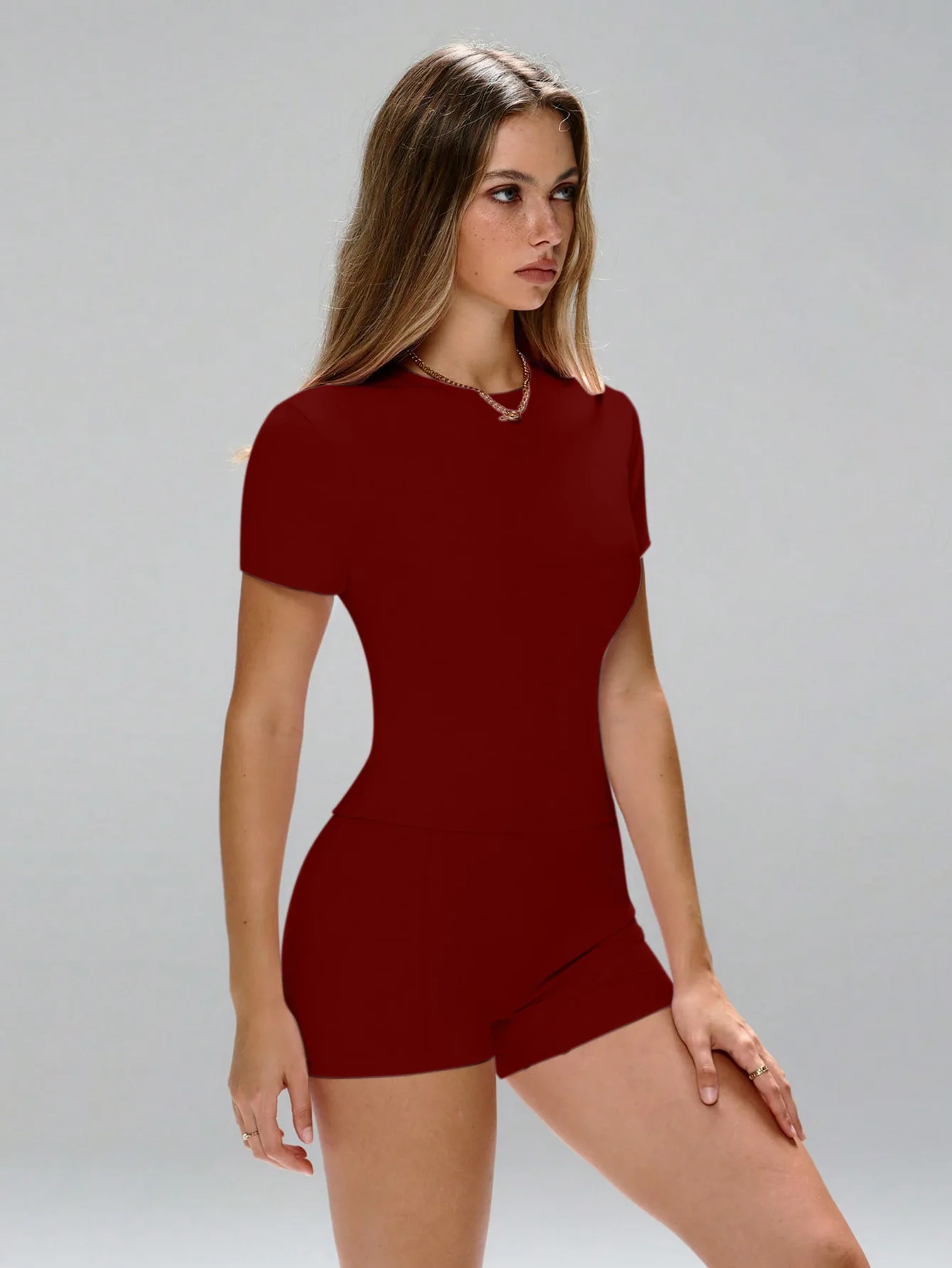 مجموعة يوجا جديدة أوروبية وأمريكية للتخسيس سريعة الجفاف بأكمام قصيرة، مجموعة يوجا راقية، شورت يوجا خارجي باللونين الأبيض والأسود #6