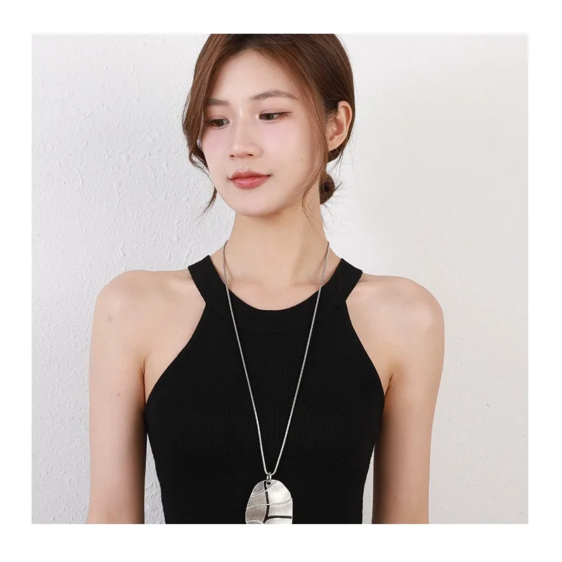 

Special for New Female Long Necklaces, Metal High-end Fashion Brushed Oil Dripping Versatile Simple Necklaces