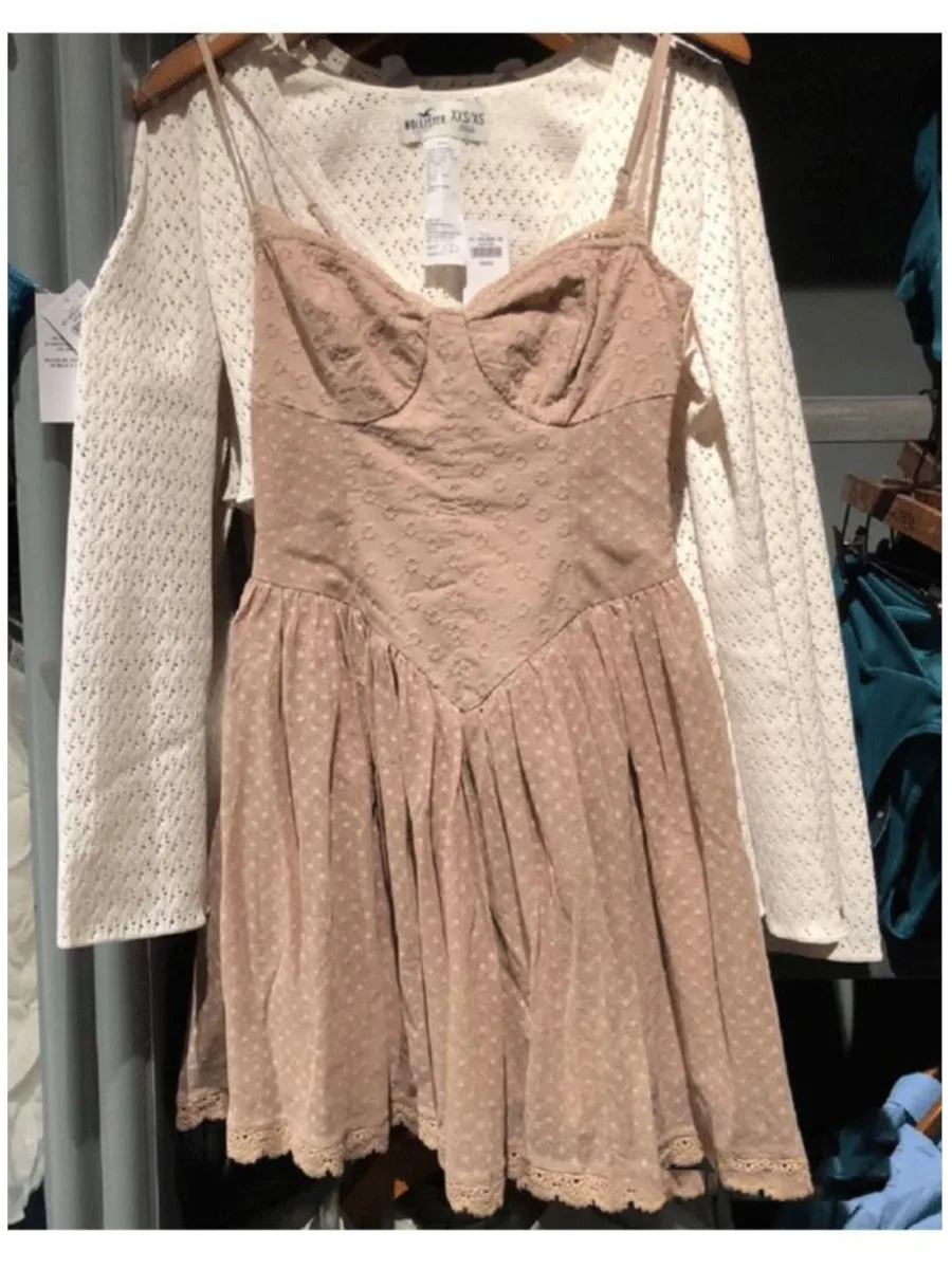 Biała Sukienka Mini z Kokardą i Koronkowym Wykończeniem Damska Letnia Streetwear Zapinana na Guziki Bez Rękawów Trapezowa Krótka Sukienka Vestidos Vintage Słodka Elegancka Nowa