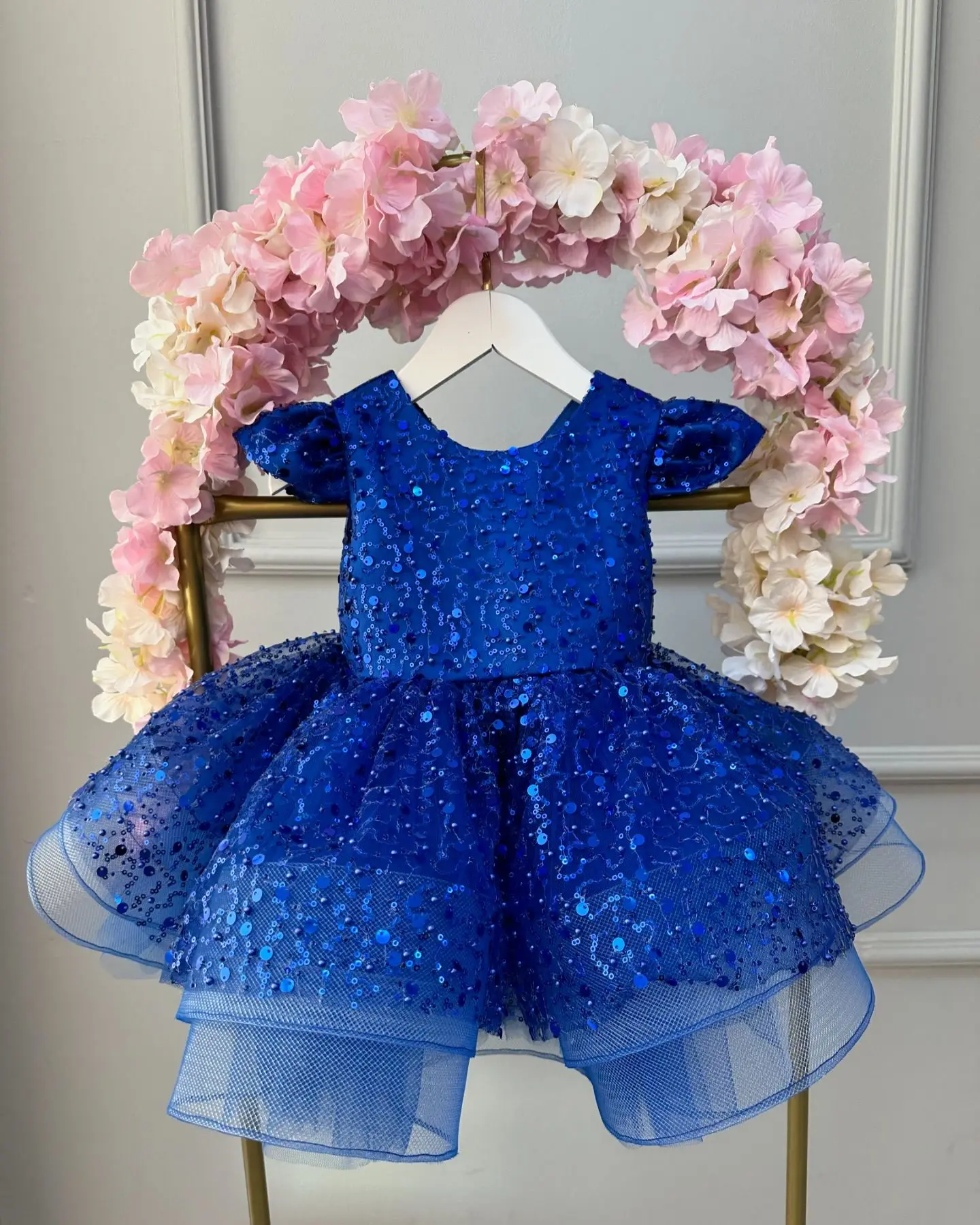 

Royal Blue Sparkly Sequin Ball Gown Little Flower Girls Dress 2025 Crew Neck Cap Sleeve Bowknot Little Girls Pageant Dress