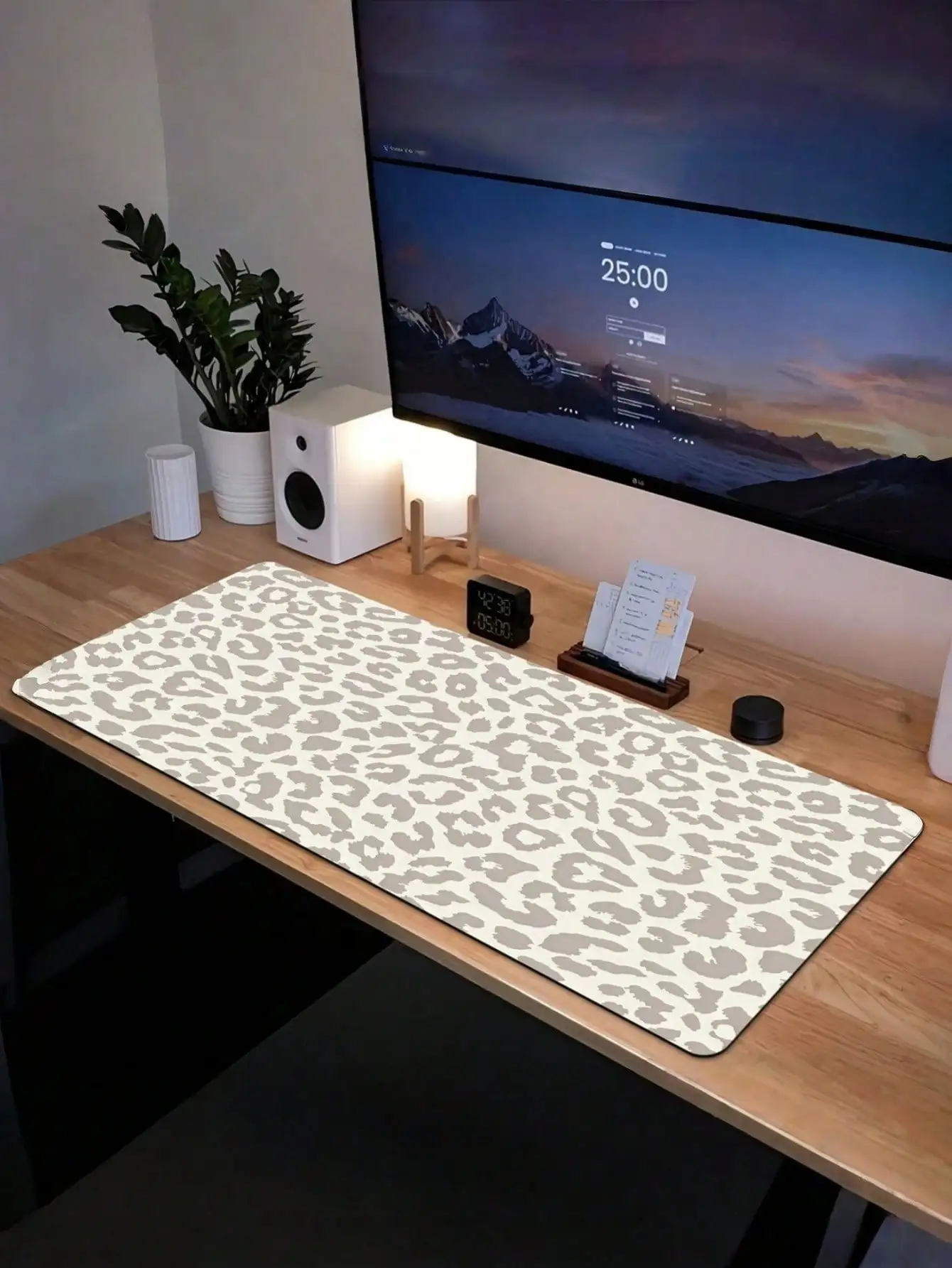 1PC Thick Beige Brown Leopard Print Mouse Pad Gaming Desk Mat for Gamers Students Office Home