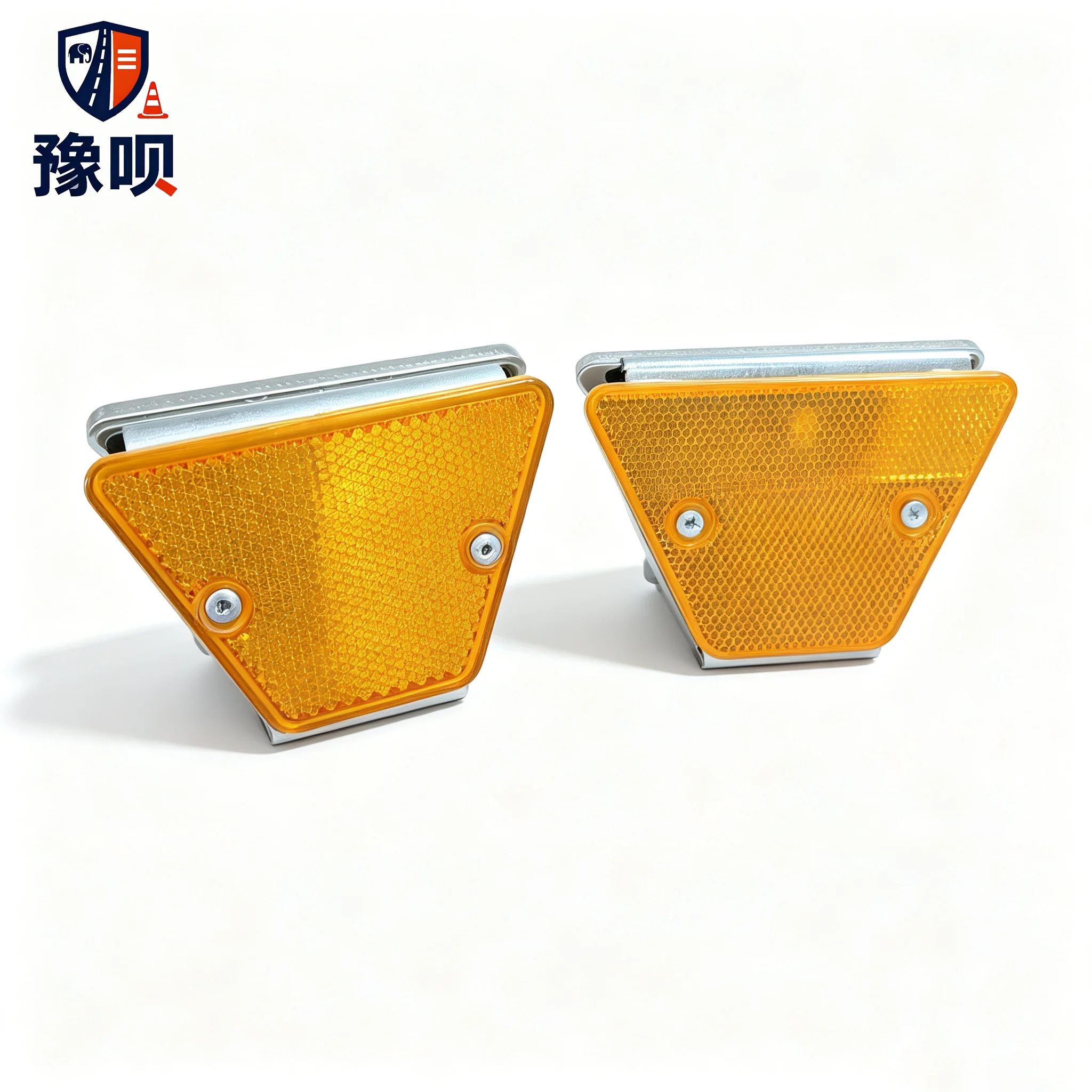 2Pcs Reflective Roadside Guardrail Marker Multifunctional Trapezoidal Reflector for Driveway Road Safety Heavy Duty Traffic