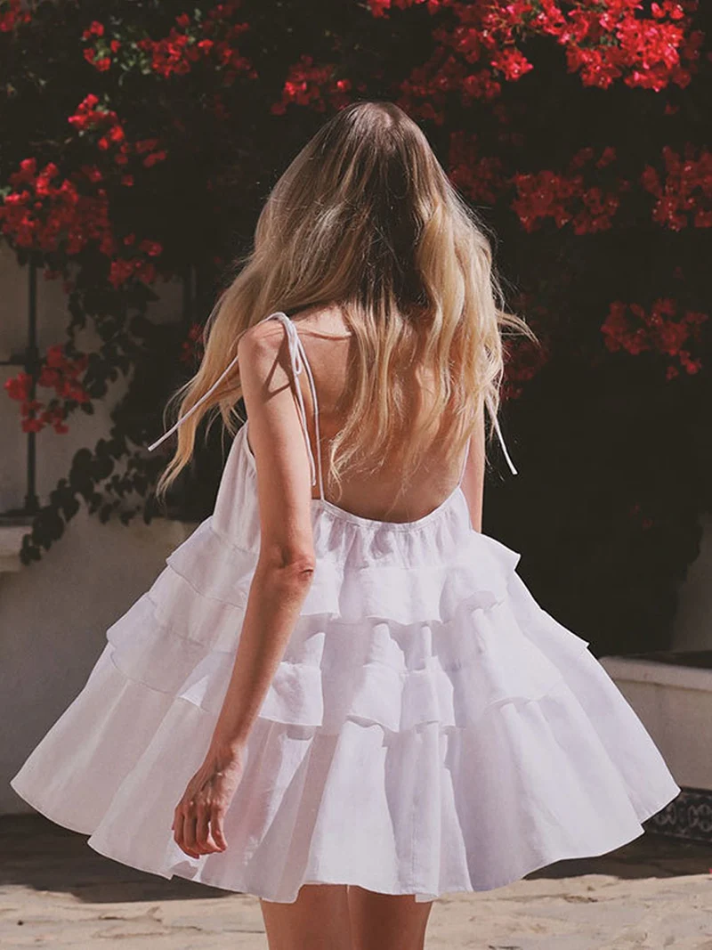 Mcsz mini vestido branco com alça espaguete, feminino, em camadas, plissado, curto, verão, estilo coreano, fofo, praia, férias