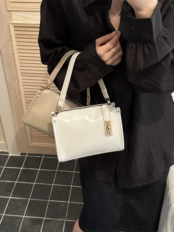 Korean Style Minimalist Small Square Bag Women's 2026 New Versatile Single Shoulder Slant Cross Bag High Quality Fashion Comm...