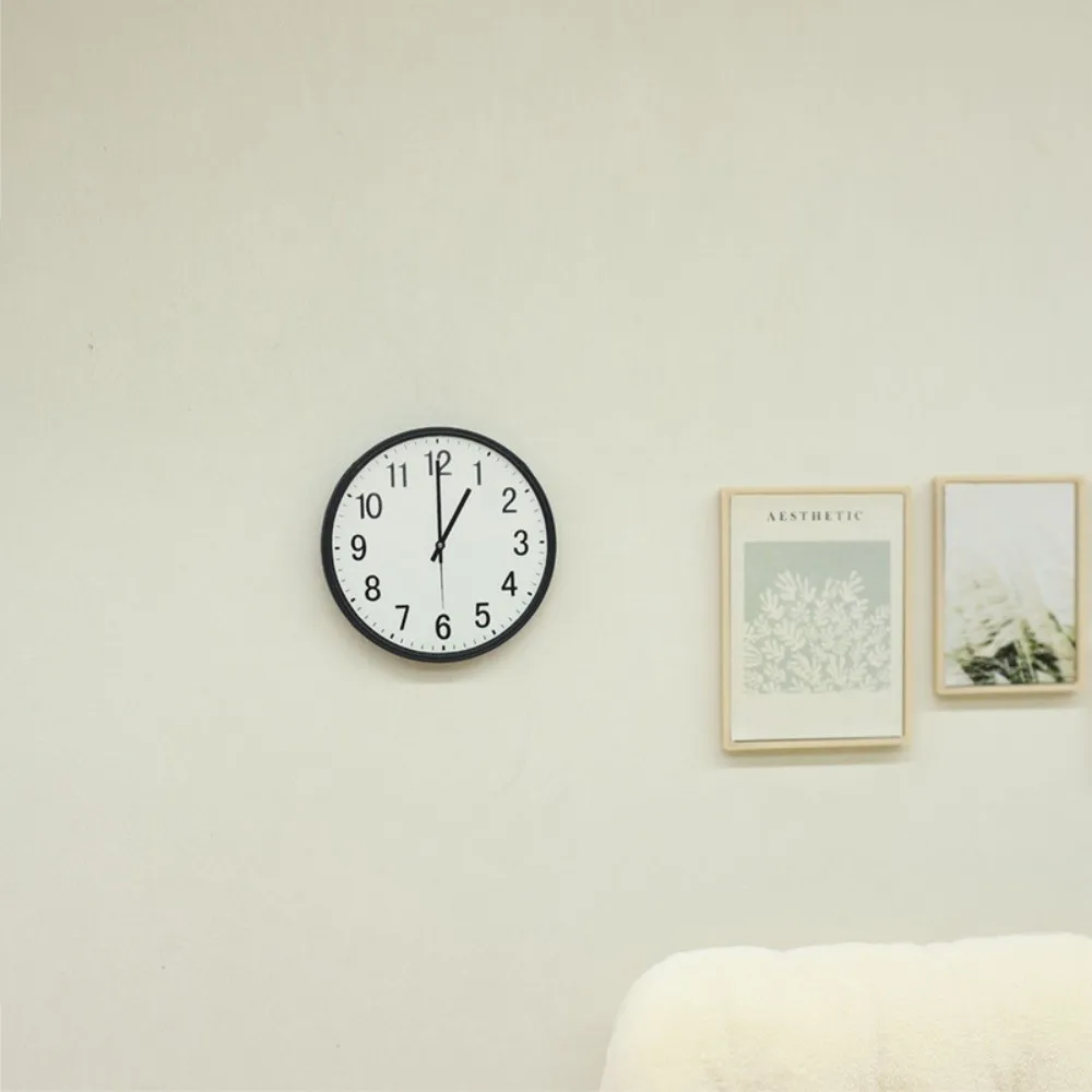 นาฬิกาแขวนผนังสไตล์ยุโรปแบบใหม่ ขนาด 1:12 นาฬิกาจำลองขนาดเล็ก รูปทรงกลม เรียบง่าย ของตกแต่งบ้าน