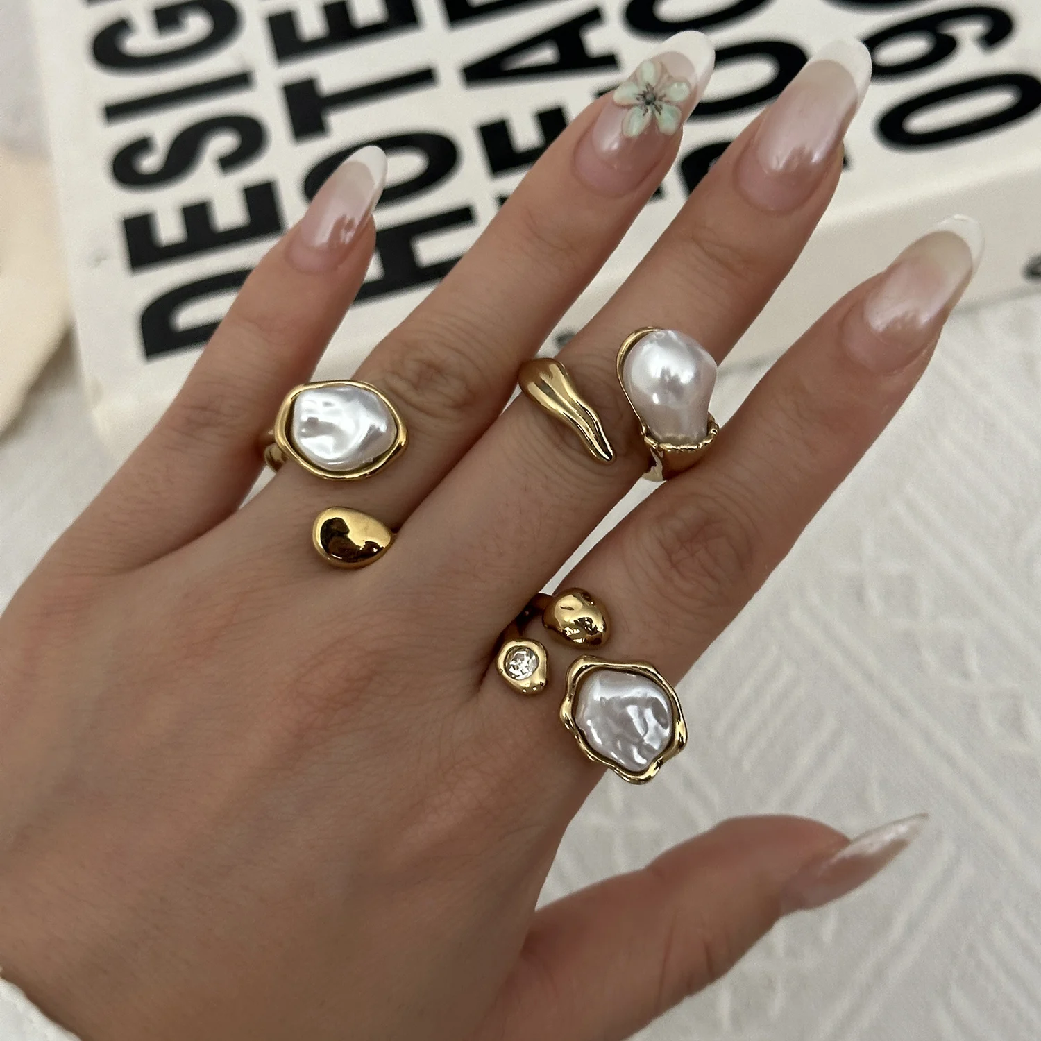 Vintage Naturstein Edelstahl-Ringe für Damen und Herren Trendige Vergoldete Hohle Geometrische Ringe Finger-Accessoires Schmuck – Detail 4