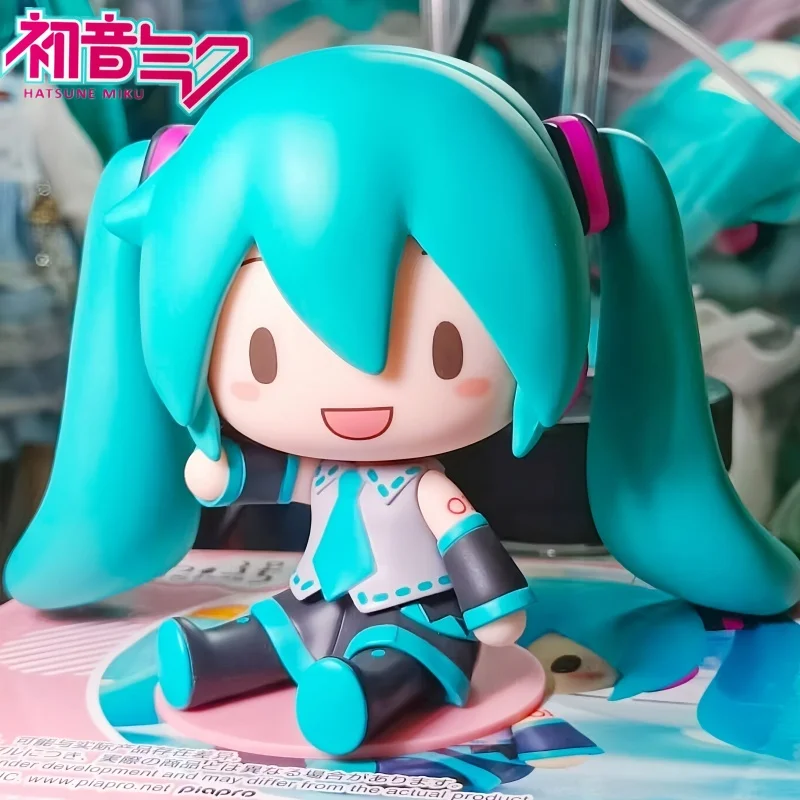 Figuras de Anime genuinas de Hatsune Miku versión Q muñecas en miniatura de PVC colección de figuras de acción DIY emoticonos decoraciones creativas regalo