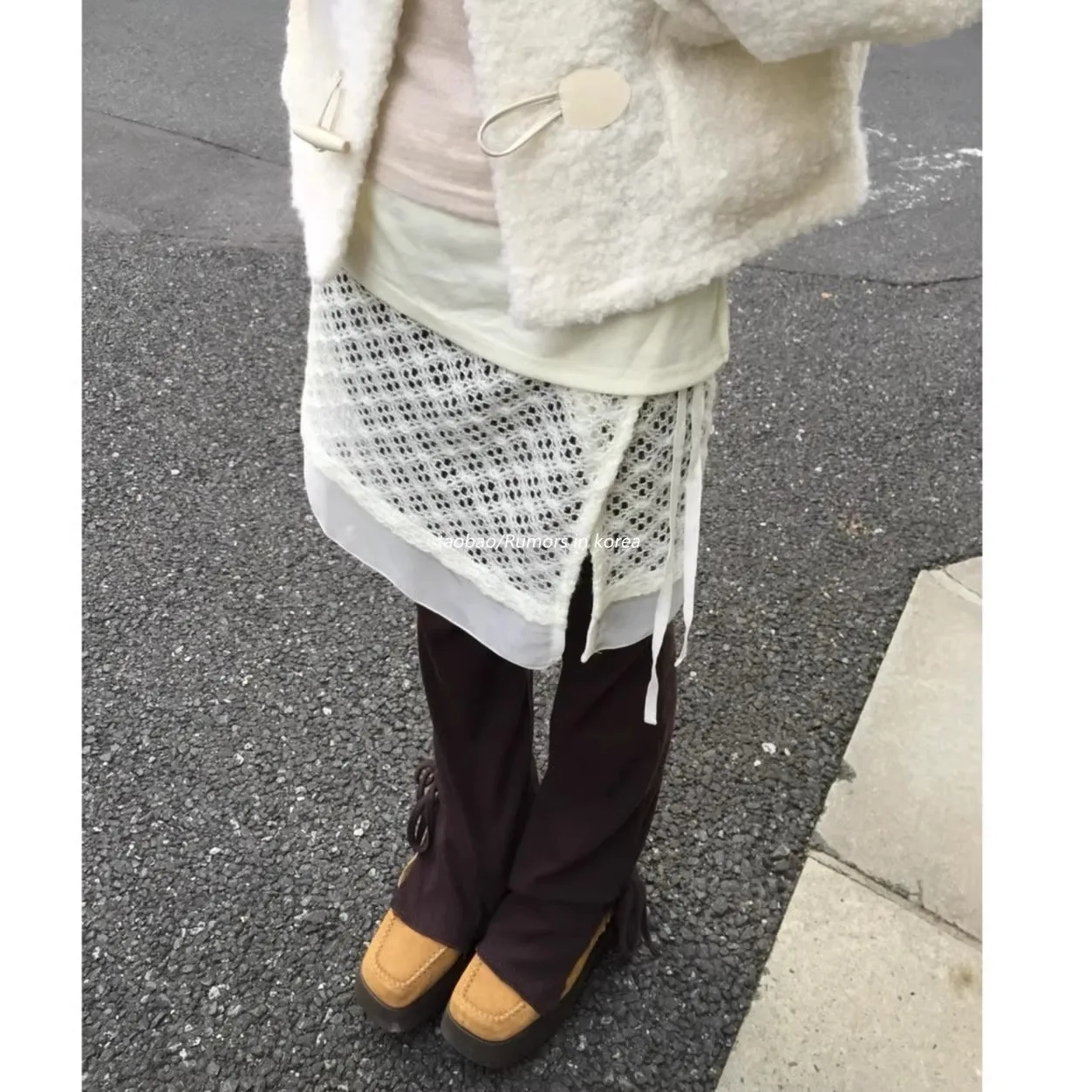 

Многослойная ажурная юбка в стиле ретро с цветочным принтом и поясом. Уникальная юбка Personali для поездок на работу. Высокая талия. Другой материал. Другое...