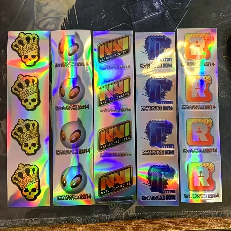 

Набор голографических виниловых наклеек CSGO: Howling Dawn, NAVI, Dignitas, Reason - Водонепроницаемые стикеры с Титаном