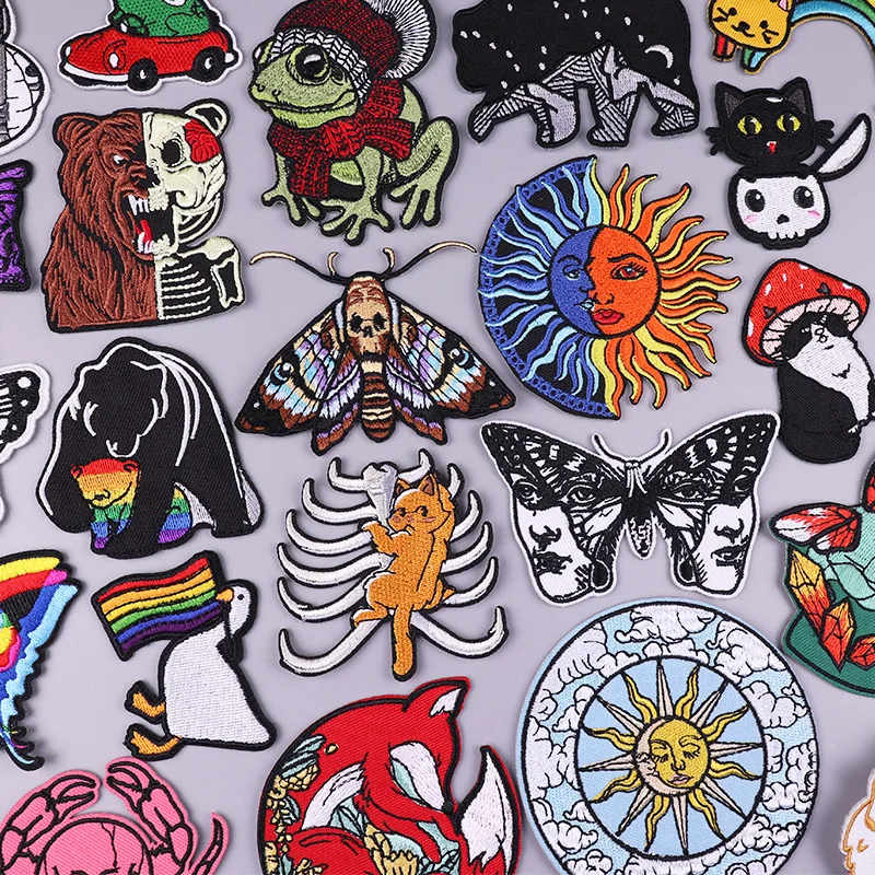 Butterfly Embeoidery Patch Punk Animal Patch Iron On Patches For Clothing Thermoadhesive Patches On Clothes Cat Sun Sew Sticker