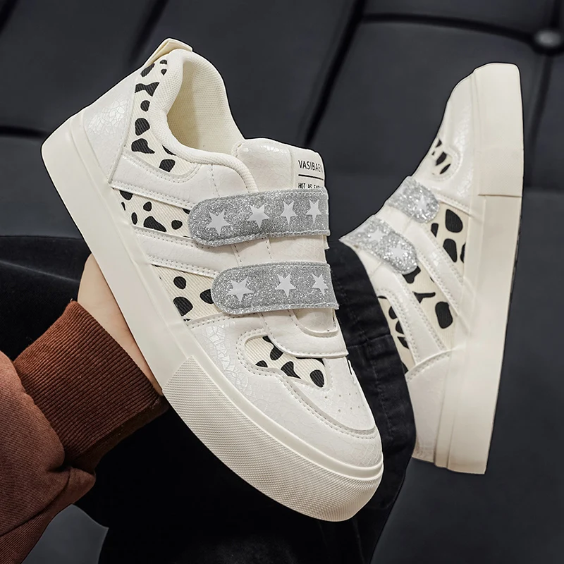 new comfortable and fashionable casual Velcro niche star training shoes three time vulcanized board shoes low top men's shoes