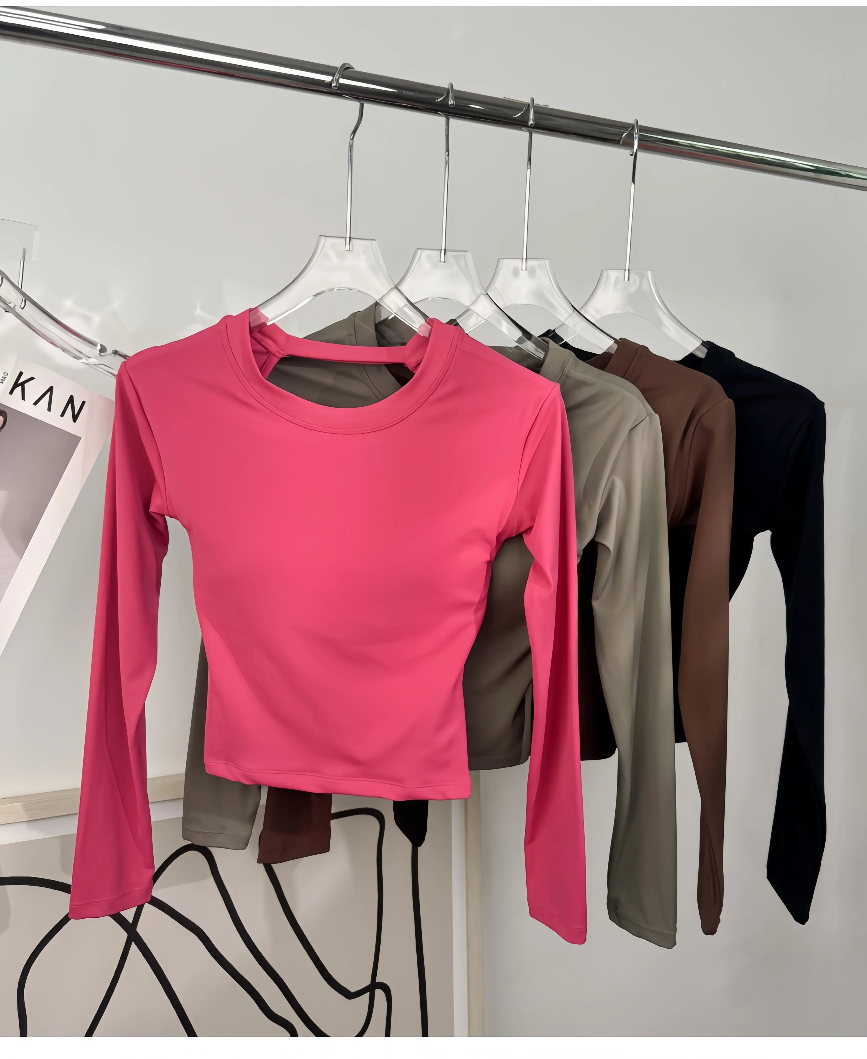 Yoga long-sleeved fixed-style sports bra; sexy backless workout top; short fitness suit for women to wear outside image 2