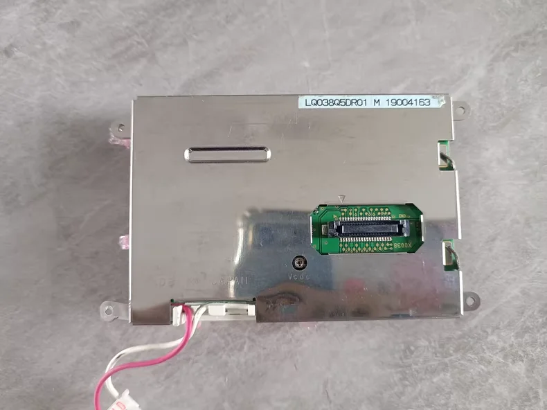 

3,8-дюймовый ЖК-экран LQ038Q5DR01, проверен на нормальную работу перед отправкой.