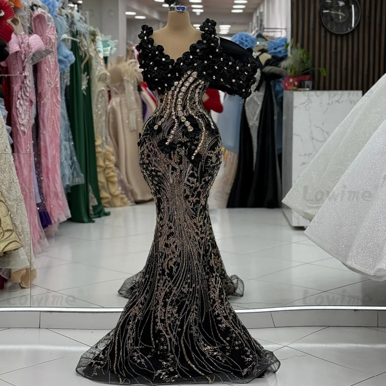 

﻿ Black Evening Dress Gold Sequined Crystals Mermaid Prom Dresses Customized One Shoulder Arabic Party Gowns Handmade Flowers