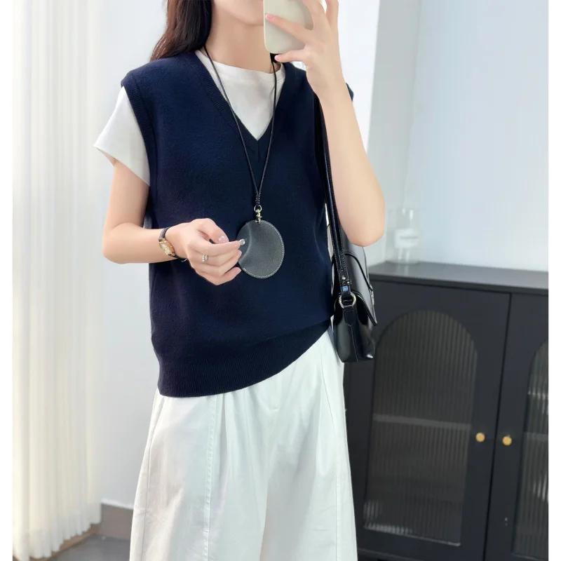 

Real Shot Simple Versatile Knitted Vest Autumn Winter Layered Wear Korean Style Casual Loose Sweater Vest Women