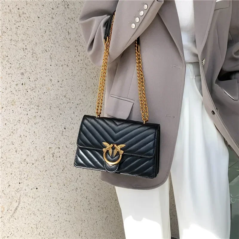

Classic Luxury Diaper Bags For Women Designer Leather Tote Bag Elegant Minimalist Vintage Large Capacity Stylish Fashion