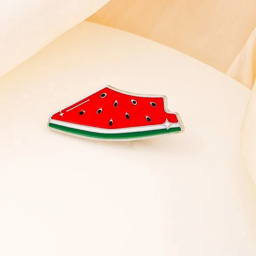 YILUOCD Cute Watermelon Brooch Enamel Geometric Fruit Watermelon Pin Bag Decoration Personalized Jewelry Gift