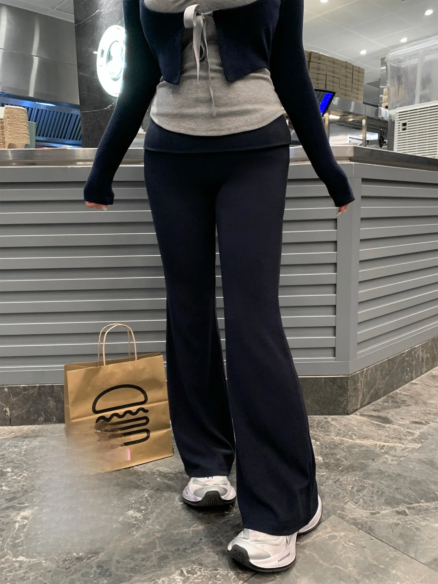 Zhou Bai Zi Sensual…