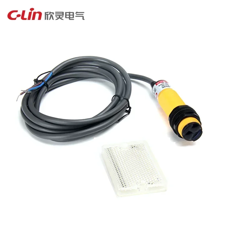 Feedback reflection photoelectric switch E3F-R2C1/R2C2/R2A1/R2B1 with reflector sensing 2 meters