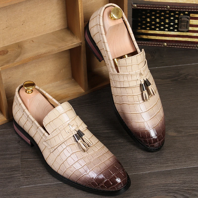 Luxury Tassel Formal Men\'s Dress Italian Designer Stylist Wedding Casual Business Patent Leather Loafers Oxfords Shoes for Men