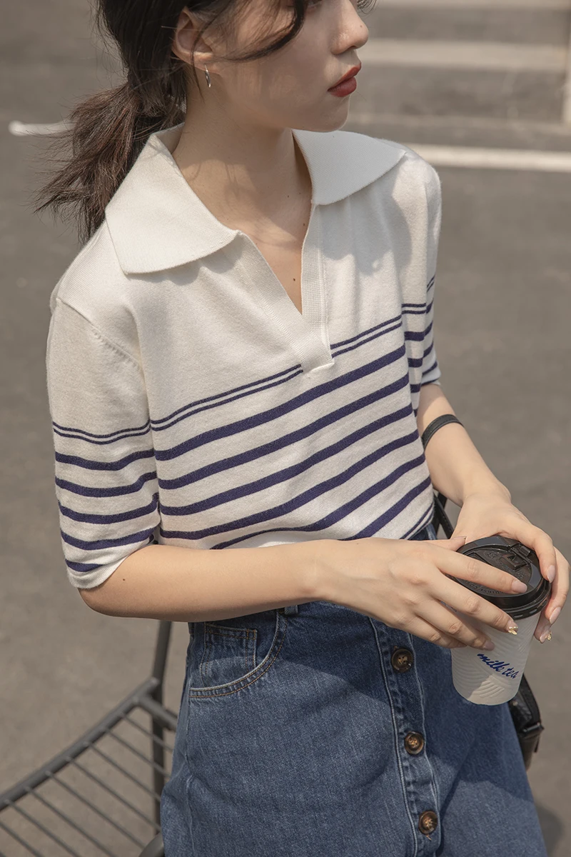 French blue-and-white striped short-sleeved sweater design sense niche lapel loose polo neck top