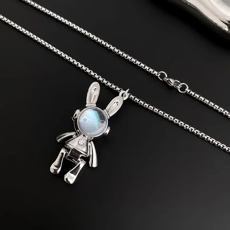 Classic movable mechanical cute rabbit necklace men and women personality hip-hop trend bunny astronaut sweater chain pendant gi