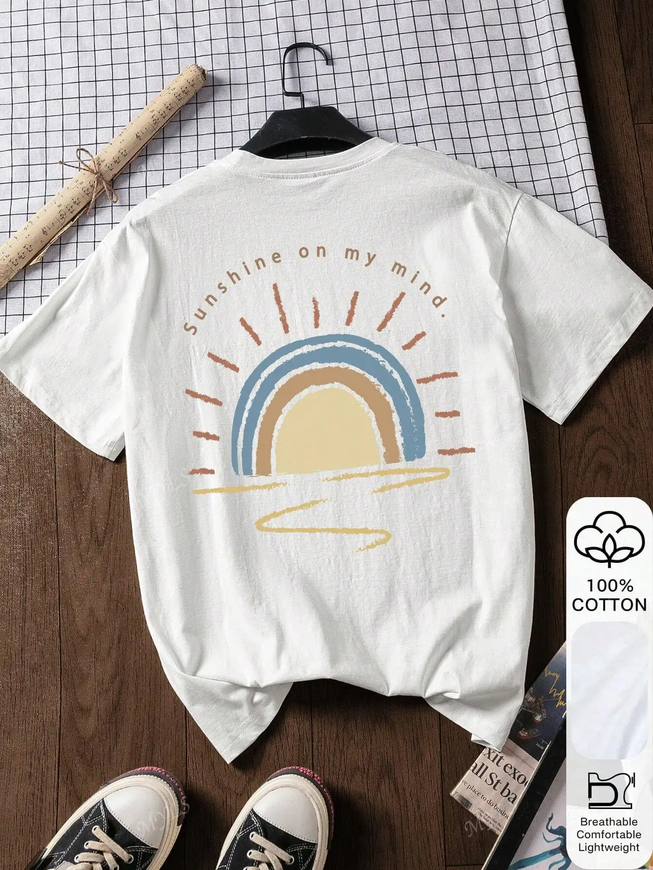 爽やかな快適さのためのサンシャインレインボープリントのプラスサイズサマーエッセンシャルTシャツ
