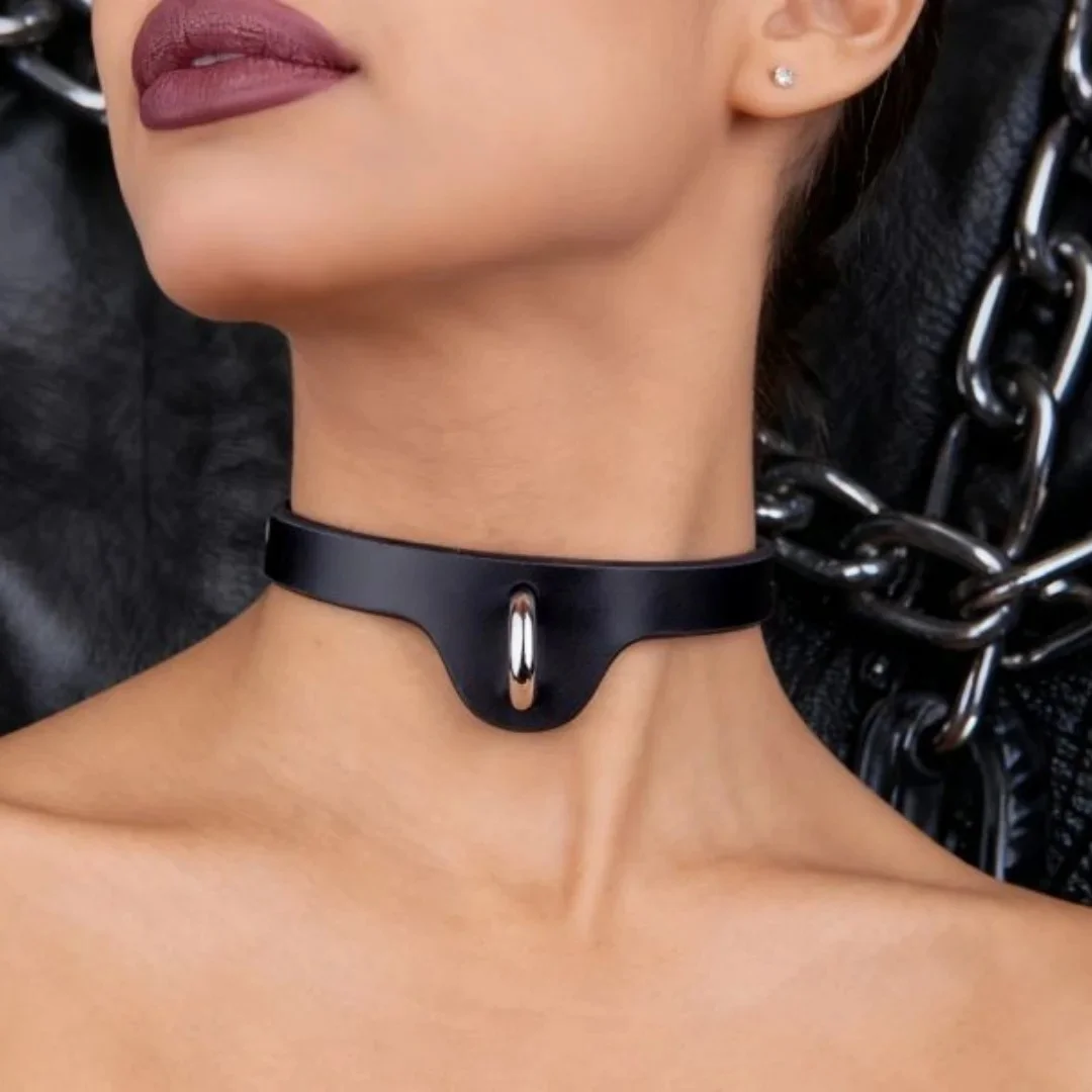 Women Gothic Fashion PU Leather Choker, Versatile for Party, Festival, Cosplay, and Intimate Couples' Play, Holiday Accessories
