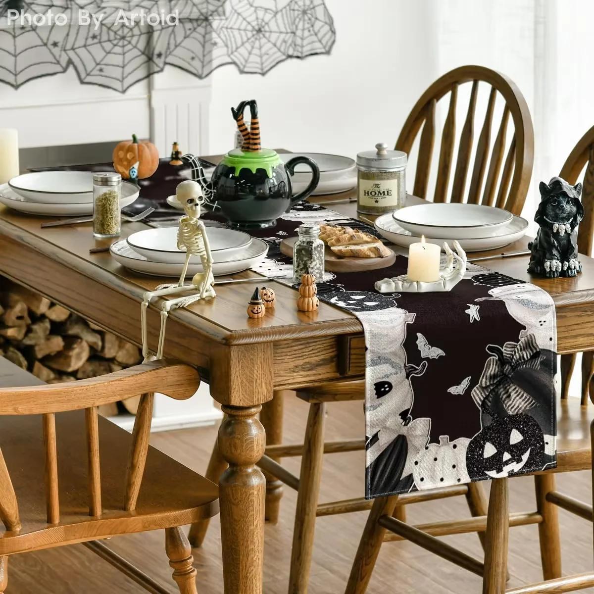 

VIKAMA Halloween Pumpkin Bat Table runner Seasonal Kitchen Living Room Table Decorations Family Party Decorations