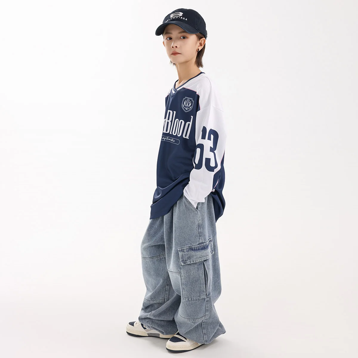 Stroje treningowe dla chłopców 2025, dziecięce topy do tańca jazzowego, jeansy cargo, kostiumy do tańca hiphopowego i street dance, stroje dla zespołów tanecznych DN22272