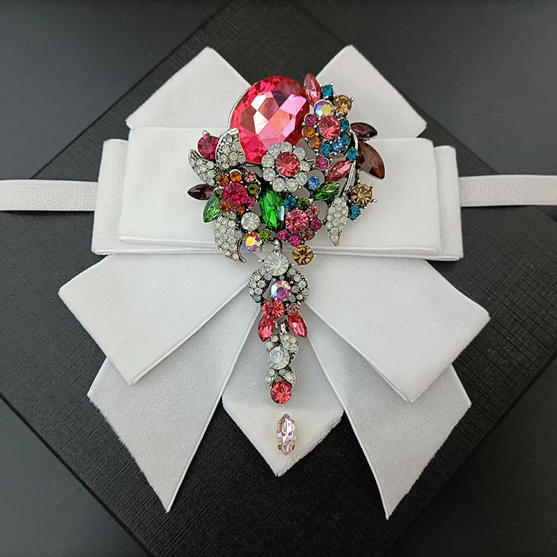 اليدوية ربطات القوس فيونكة المخملية الراين مجوهرات رجالية هدايا الراقية الأعمال مأدبة دعوى قميص طوق زهرة الرجال ربطة العنق الزفاف