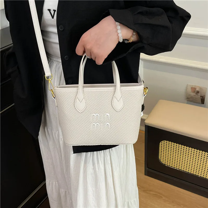 

Luxury Designer Women's Leather Shoulder Bag Elegant Handbag Crossbody Tote Classic Fashion Style For Ladies