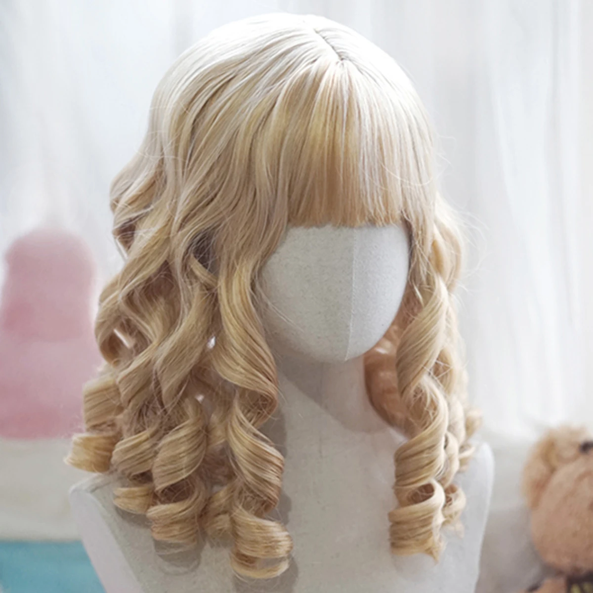 DIFEI Roman Curly Synthetic Lolita Curly Hair With Bangs Red Golden Anime Wig Oberl Woman Party Cosplay Wig