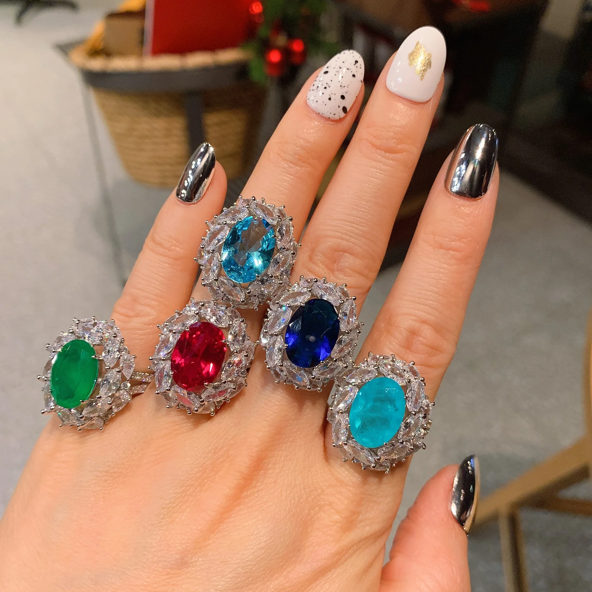 

EYER Fine Jewelry Ring For Girls Women Engagement Wedding Bridal Trendy Jewelry Brands Green Stone Zirconia CZ Finger Rings 2022