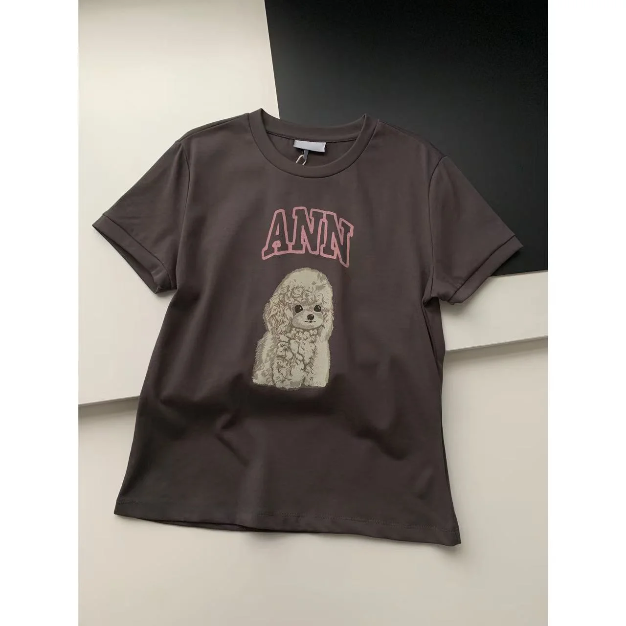 

KAILE Spring Summer Slim Fit T-irt ort Sve Print Street Sle Creative Cartoon Dog Hair Roll oulder Tee