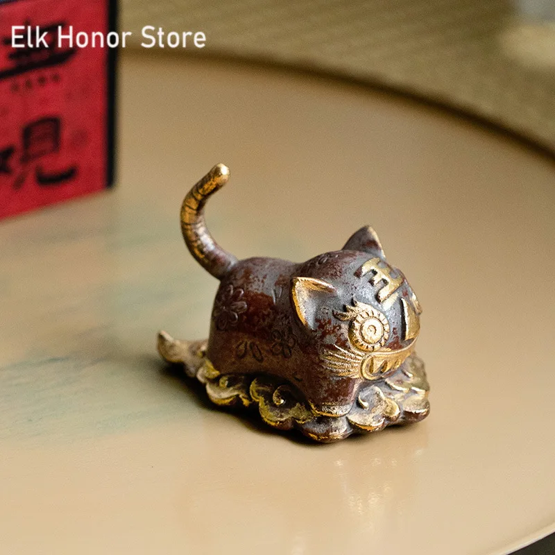 Creative Puppet Tiger Tea Pet Red Gold Coarse Pottery Tea Pot Lid Stand Aesthetic Tea Figurine Statue Teaware Ornaments Craft