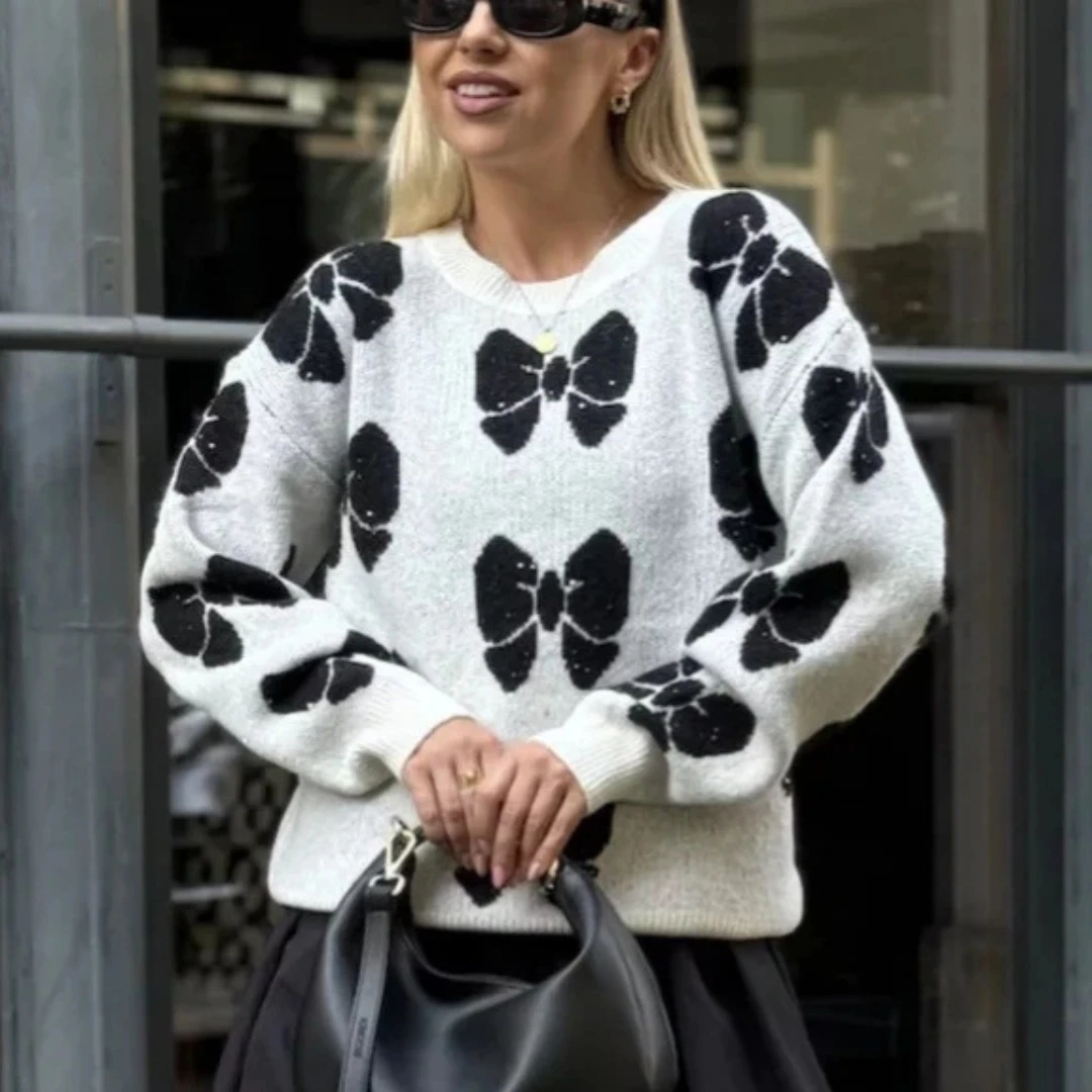 

2025 Winter Women's Butterfly Print Oversized Knitted Sweater Loose Fit Round Neck Long Sleeve Pullover Top Long Sleeve Pullover