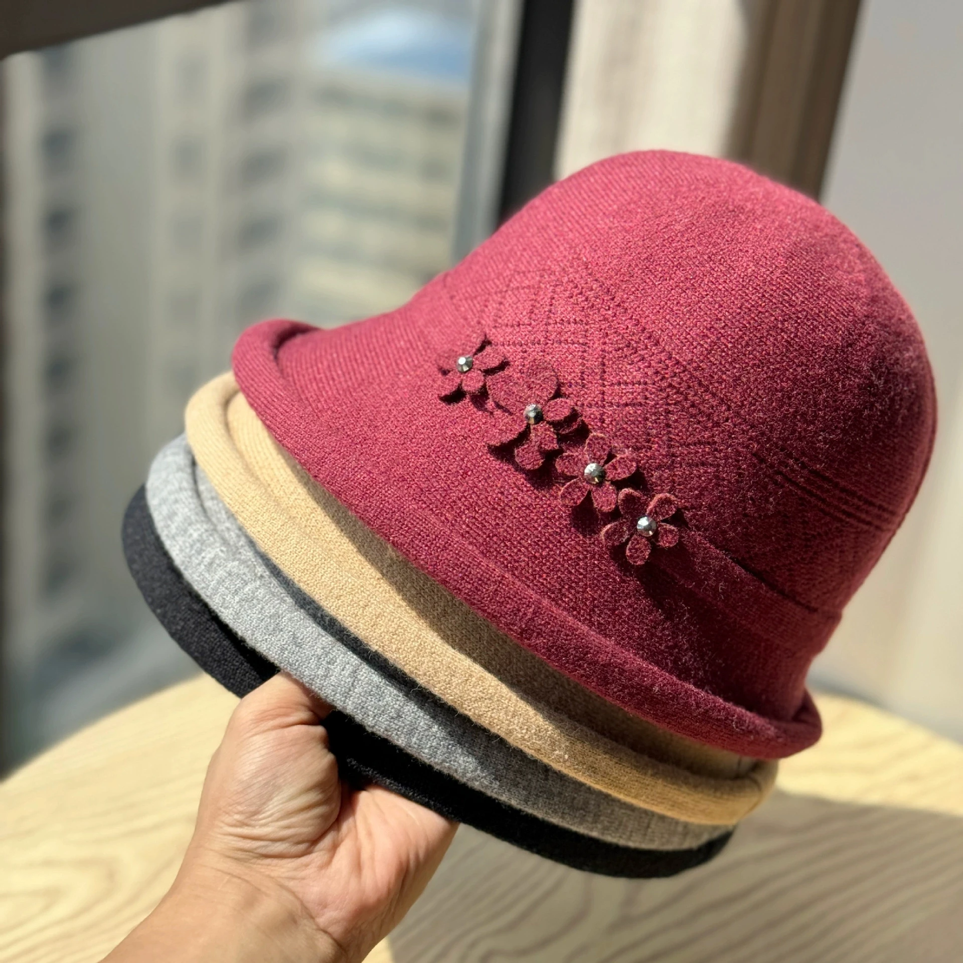 New Autumn and Winter Mother's Bucket Hat Middle-Aged Elderly Fisherman Hat Knitted Grandma Solid Color Hat with a High-End Feel