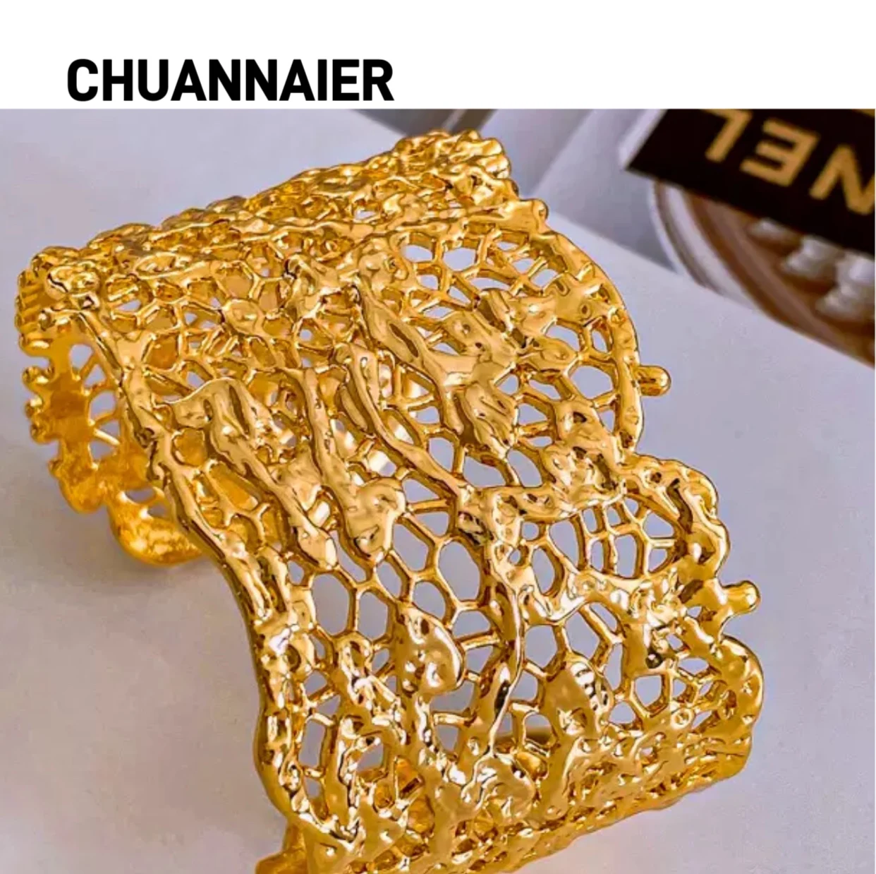 

European and American open-ended bracelets for couples, fashionable and trendy bracelets, luxurious and high-end accessories